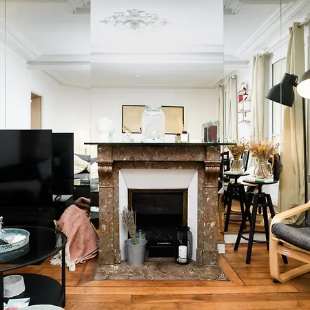Bright 2br - Butte Montmartre | By Airnest Parigi